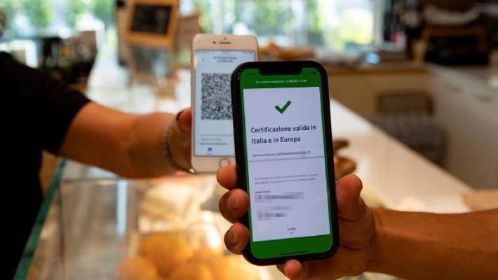 Green pass, a Fornovo negozianti in rivolta