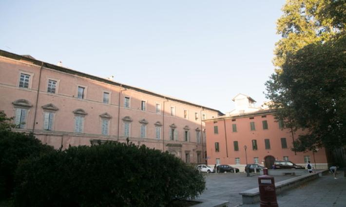 Piazzale Borri, sedicenne aveva in tasca un coltello e un martello: denunciato