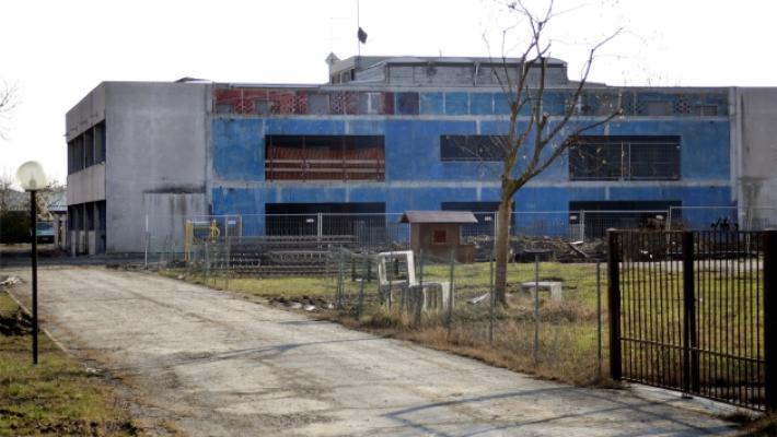 Scuola Anna Frank, il Comune fa fronte all'aumento dei costi