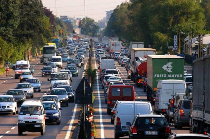 Ad aprile immatricolazioni auto praticamente azzerate