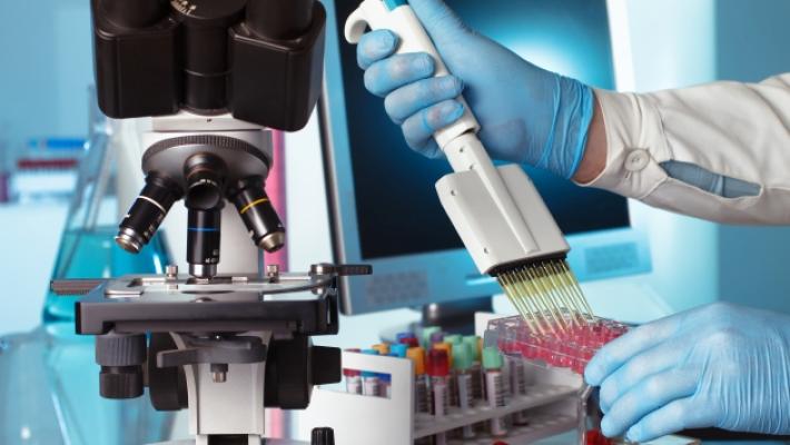 I nuovi farmaci antivirali, l'arma fondamentale per battere il Covid