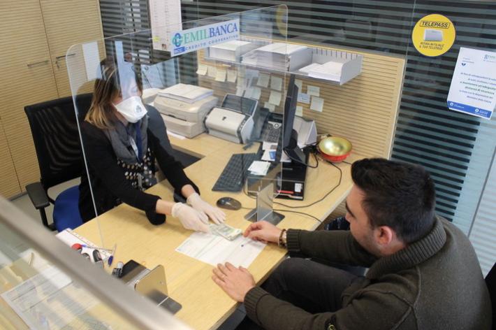 Emil Banca, 10 mila operazioni per l&rsquo;Emergenza Covid