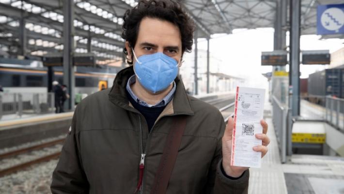 &laquo;Il treno per Milano alle 8,07 non c'&egrave;: un guaio per chi lavora. E in stazione ascensori e scale rotte&raquo;