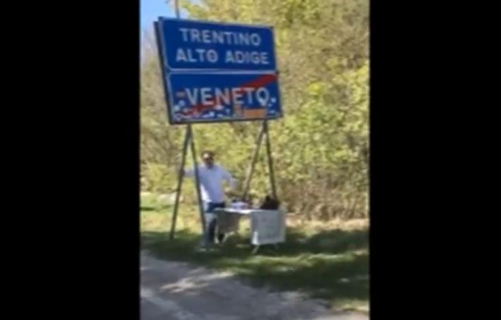 Festeggia il compleanno con la madre al confine tra Trentino e Veneto - Video 