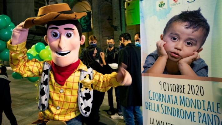 Bimba affetta da sindrome di Pandas scrive a Bonaccini: &laquo;Non dimenticatevi di noi&raquo;