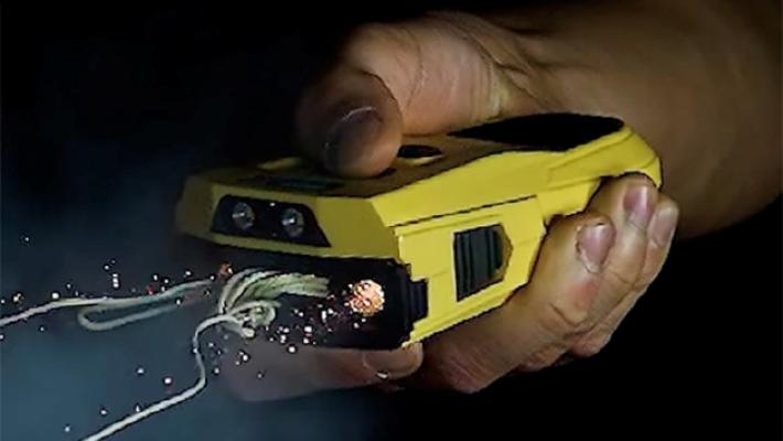 Fermato col taser, muore in ospedale