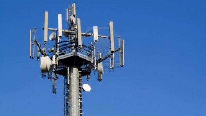 Antenne per i telefonini in citt&agrave;, arriva il nuovo regolamento