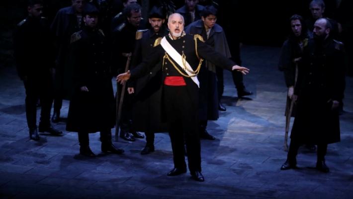 &laquo;Norma&raquo;, a Pertusi un bel 9: bocciato il regista