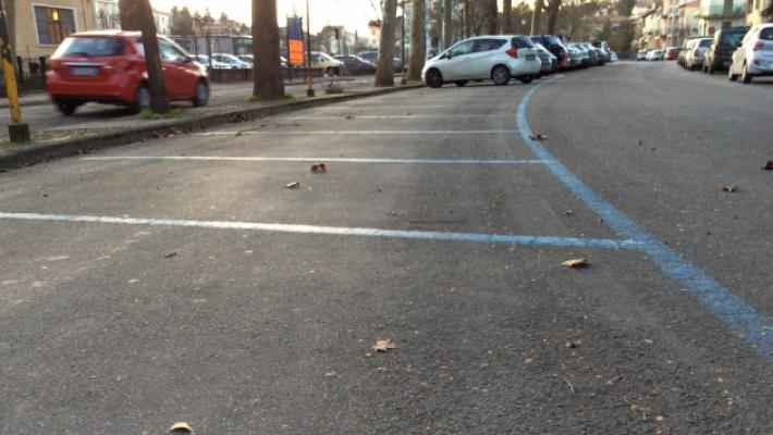 Salso, righe blu a pagamento anche nei festivi. Il Comune: &laquo;Non &egrave; per far cassa&raquo;