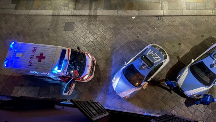 Rientra a casa nella notte e la trova a soqquadro