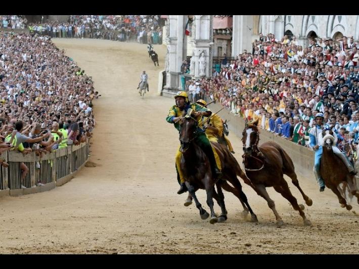 Il Palio di Siena annulla le Carriere 2020