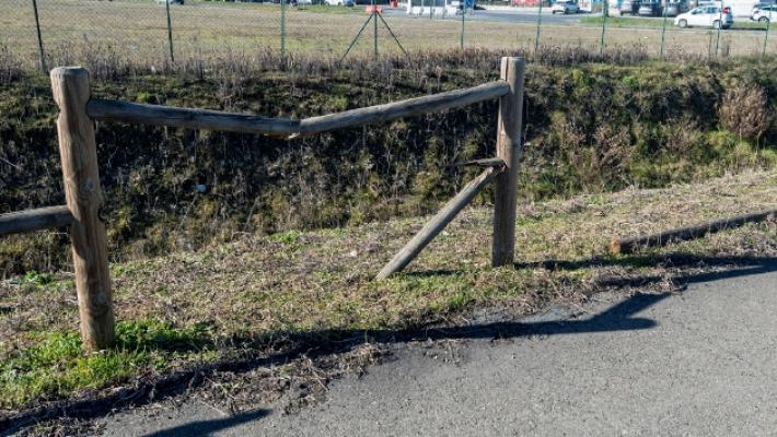 Baby gang a Felino, vandalismi e bivacchi