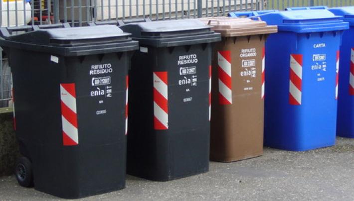 Il Comune: 'Chiederemo a Iren la riduzione della Tari per il periodo di chiusura delle imprese'