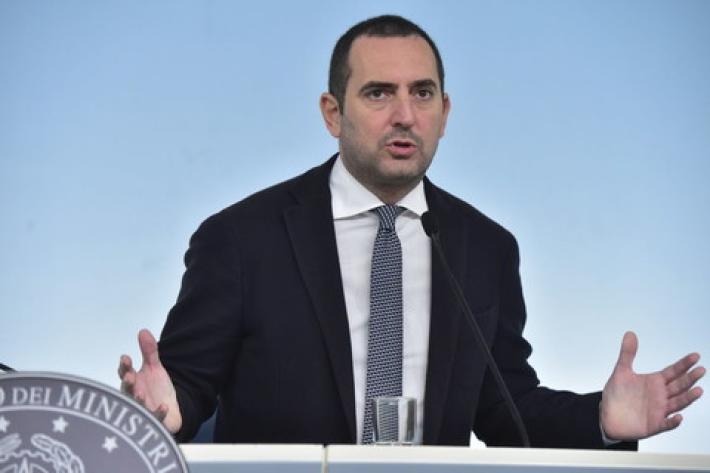 Apertura di Spadafora: "Squadra in quarantena se c'e' un positivo? Vediamo"