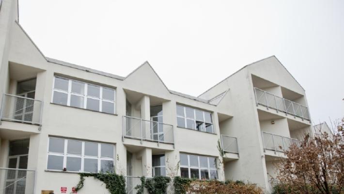 Aveva in casa un pc rubato al &laquo;Bocchialini&raquo;: 26enne condannato