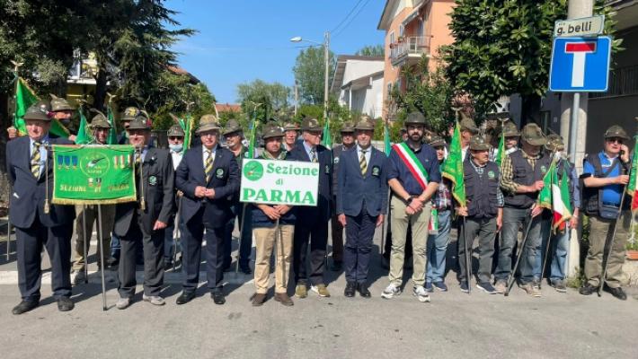 I nostri alpini sfilano a Rimini: la gioia di esserci