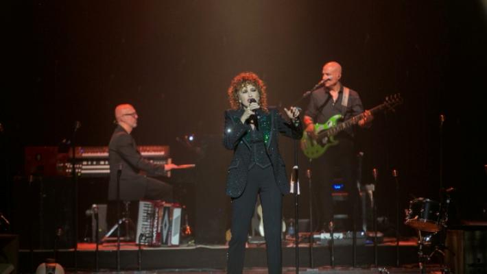 La versione di Fiorella riempie il Regio di poesia