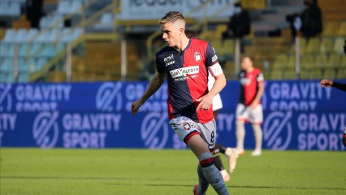 Estevez, trattativa complicata. Idea Obi