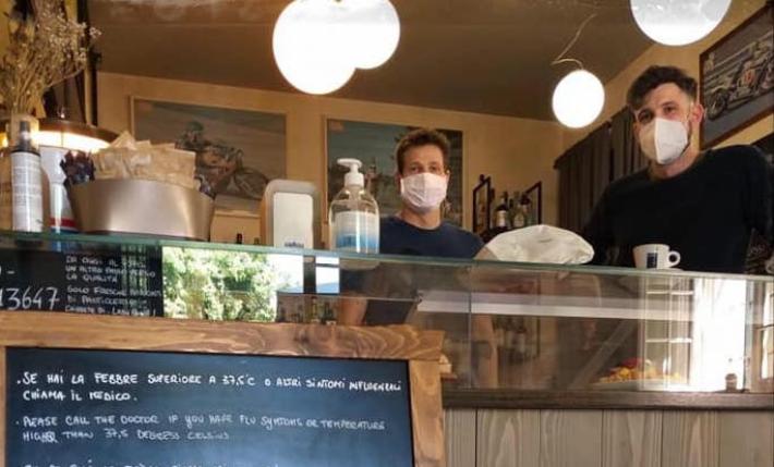 Sorbolo, il bar chiude due ore prima: &laquo;Troppa gente&raquo;