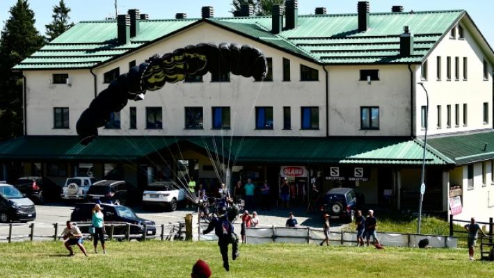 Esercitazione a Schia: lo show della Folgore