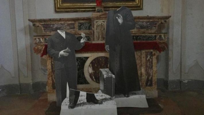 Busseto, mozzate le teste alle sagome di Don Camillo e Peppone