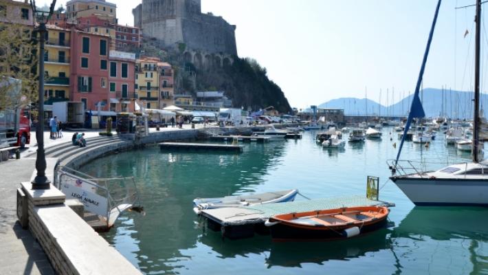 Il cuoco del Parma calcio salva un 30enne parmigiano che sta affogando a Lerici