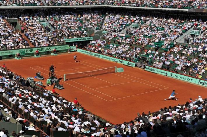 Roland-Garros a fine settembre e non a porte chiuse
