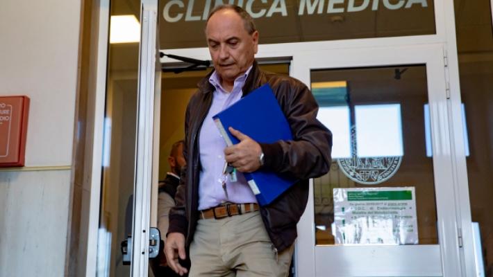 Aversa patteggia e risarcisce. Scattano 15 rinvii a giudizio