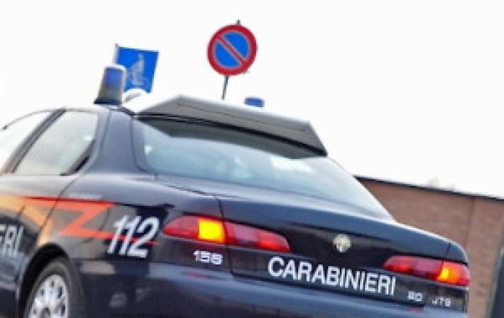 Ruba al supermercato e colpisce l&rsquo;addetto alla sicurezza: arrestato