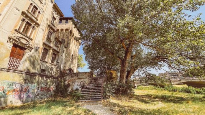 Nel greto della Parma le baby gang giocano col fuoco. I timori di un residente: "L'allarme resta alto"