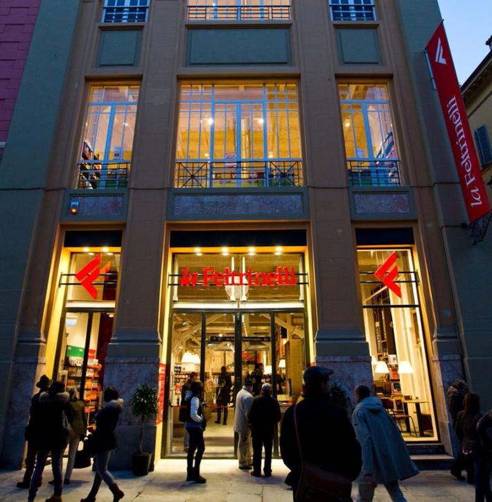 Cambia la libreria Feltrinelli di via Farini
