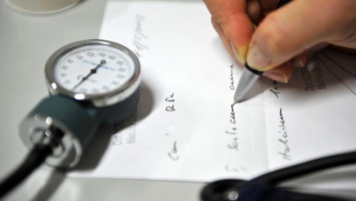 Medici di famiglia: sono sempre meno ma ci sono spiragli. L'Ausl: &laquo;Nuovi progetti per le zone carenti&raquo;