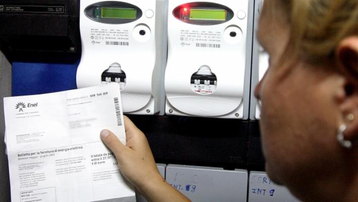 Tutti i &laquo;trucchi&raquo; per tagliare la bolletta