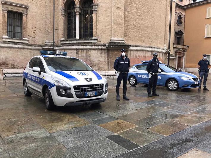 Sanzione e chiusura immediata (5 giorni) per un esercizio in via Palermo, multa per un locale in centro