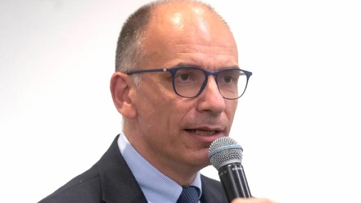 Letta: &laquo;Bollette, lavoro, economia: servono interventi immediati&raquo;