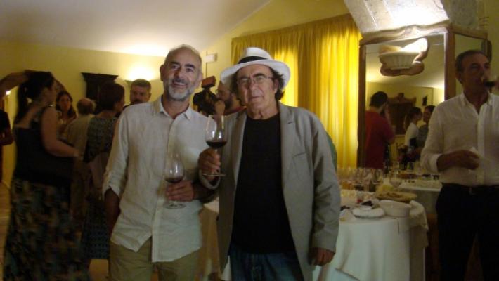 Quel vino che ha 2000 anni di storia &laquo;riscoperto&raquo; alla biblioteca Bizzozero e amato da Al Bano