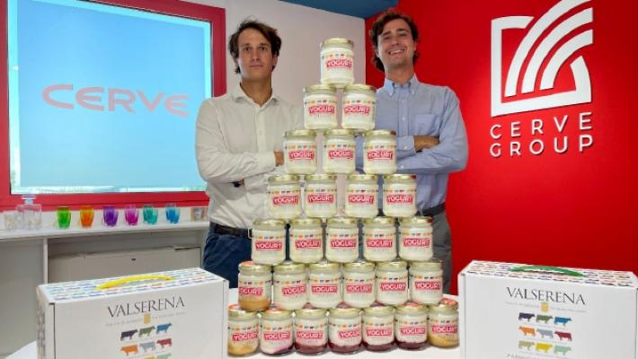 Sostenibilit&agrave;: Cerve e Valserena lanciano lo yogurt in vasetti serigrafati
