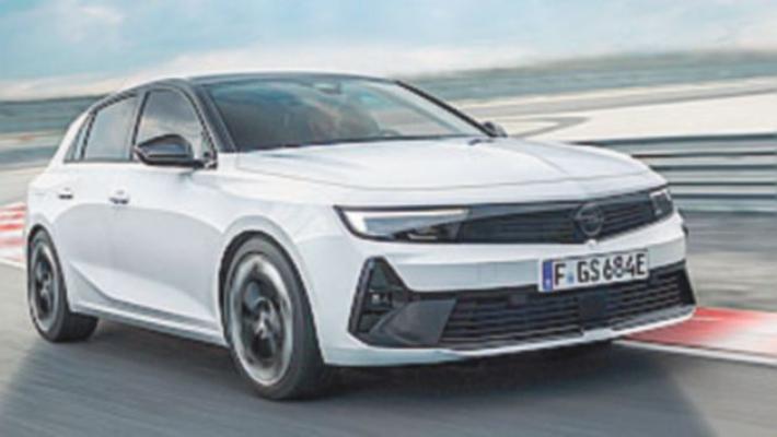 Opel Astra Gse, l'ibrido sportivo