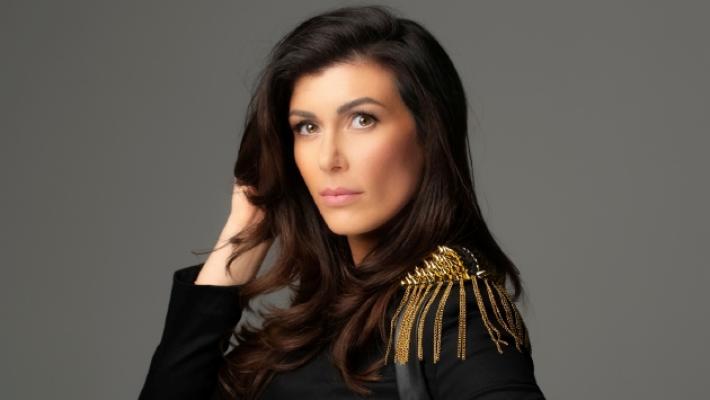 Alis Ray da Bianconese: &laquo;Il canto &egrave; un mezzo per condividere le idee&raquo;