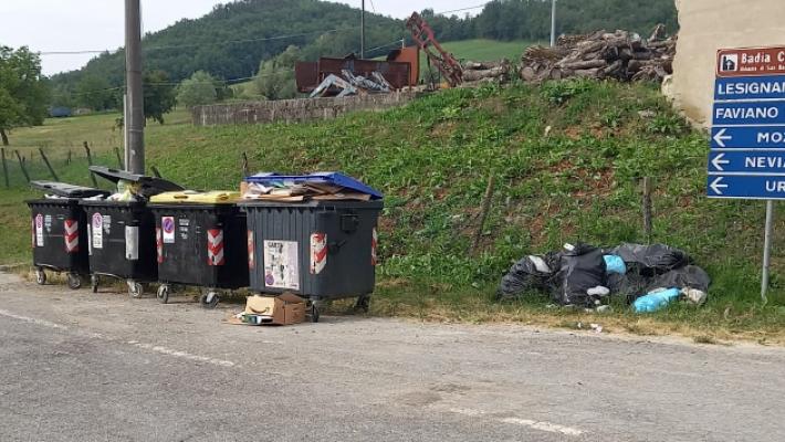 Troppi rifiuti abbandonati: raffica di verbali