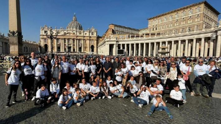 Da Parma al Vaticano: i bambini affetti da Pandas incontrano il Papa