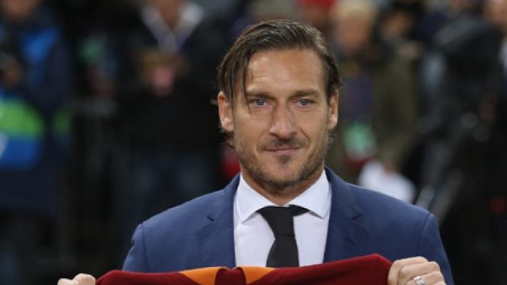 Archiviata l'indagine per abbandono di minore su Francesco Totti