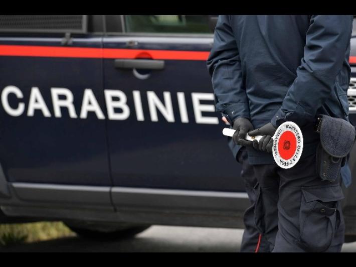 Dopo la 'fuitina' fingono positivit&agrave; al Covid, 16enni denunciati