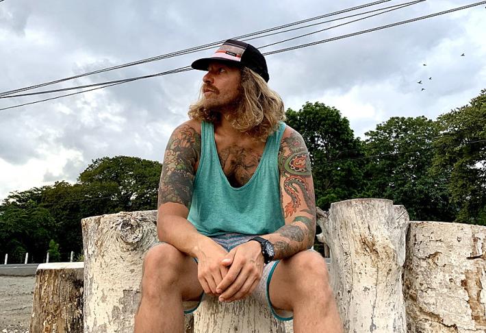 Riccardo Martinelli, il tatuatore - giramondo che ha messo radici a Fidenza