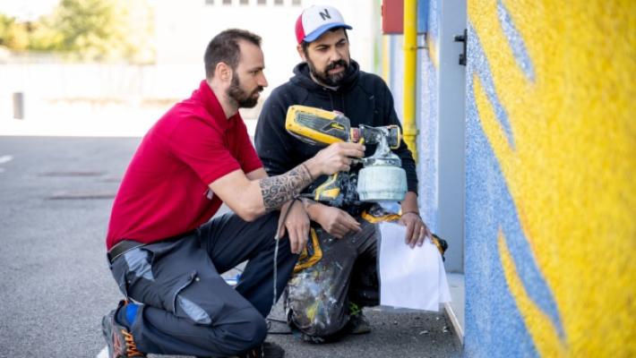 Lincotek, la sede diventa una grande opera d'arte