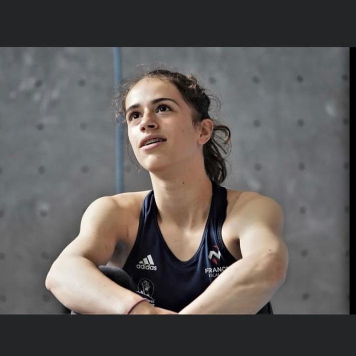 Cade in allenamento, morta a 16 anni Luce Douady, promessa dell'arrampicata