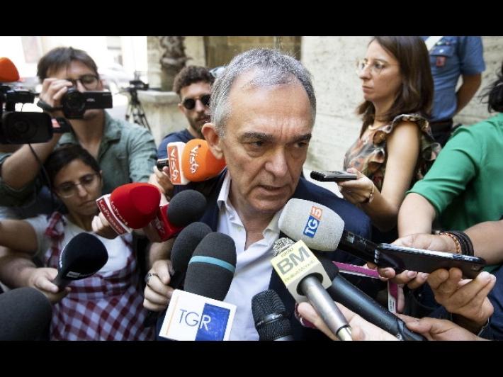 Il presidente della Toscana Rossi indagato, "Accuse ridicole"