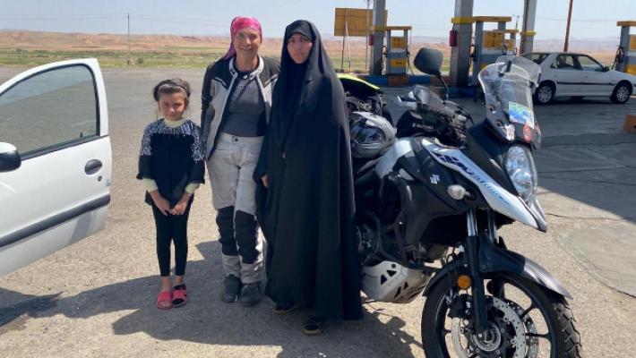 Viaggio di nozze di 51 giorni in moto fra Iran e Iraq