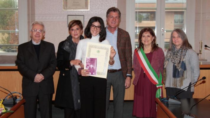 Ad Arianna Bertolucci, laureata con 110 e lode, la borsa di studio del cavalier Enrico Gatti