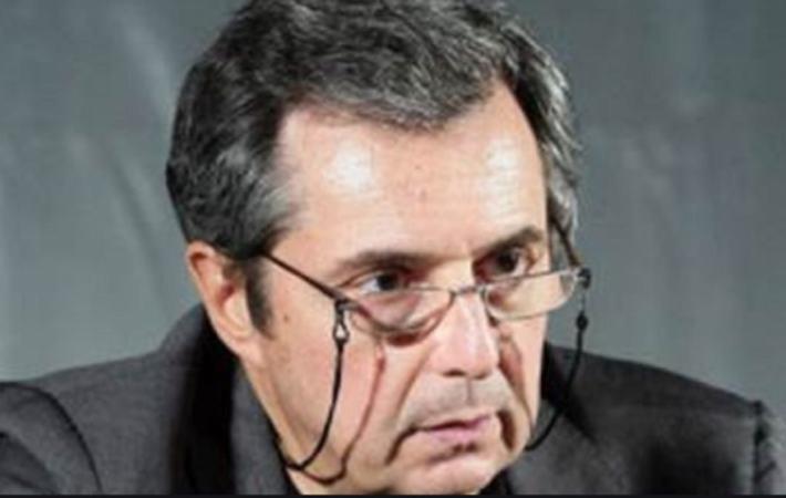 L'importanza  di chiamarsi  in tanti modi  ma non partito 